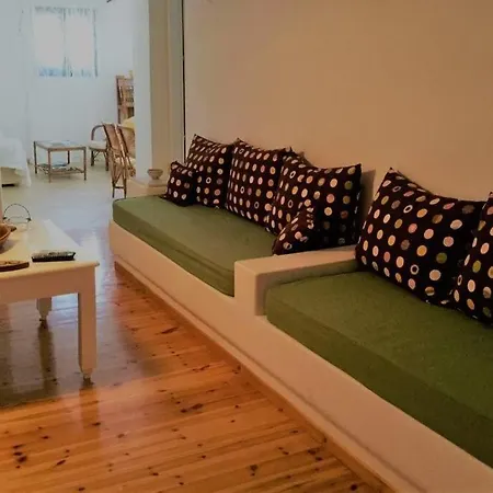 Apartment Maroussa S *