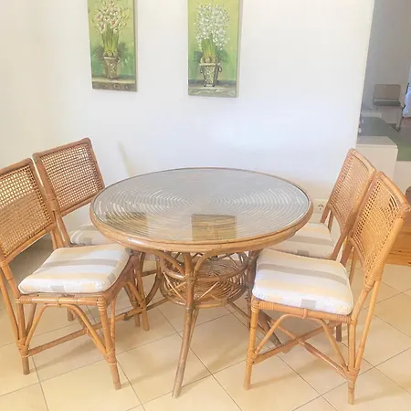 Maroussa S Apartment *