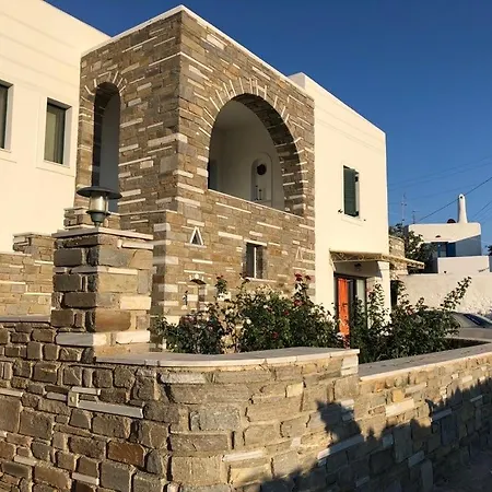 Maroussa S Apartment *