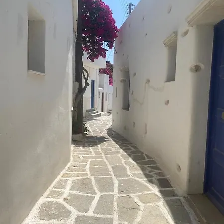 Maroussa S Apartment