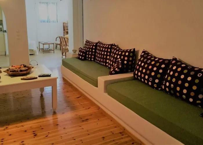 Apartment Maroussa S *